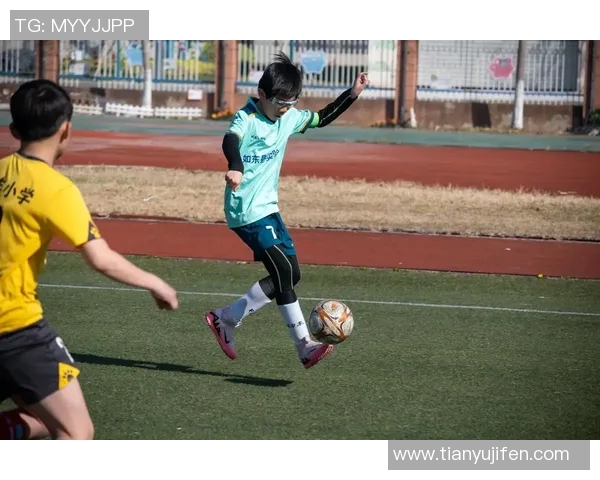 南航明珠小学足球比赛精彩直播全程回顾与精彩瞬间分享