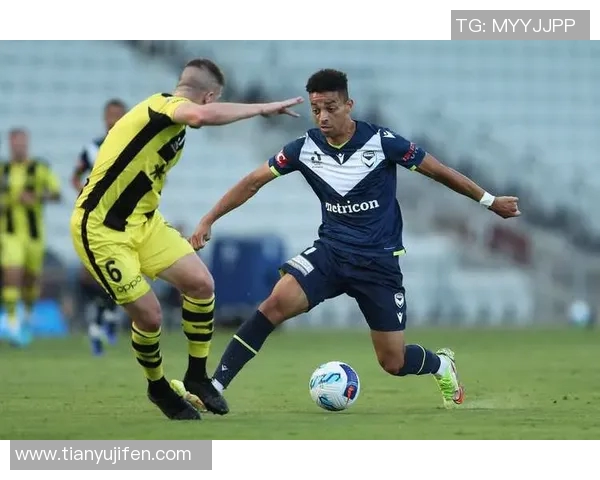 西悉尼与惠灵顿激战正酣比分揭晓引发球迷热议 西悉尼与惠灵顿激战正酣比分揭晓引发球迷热议